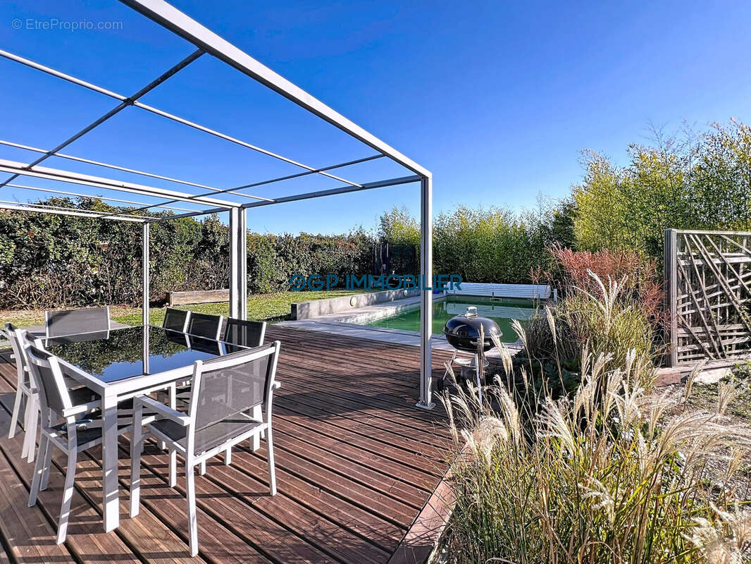 Maison à SAINT-SULPICE