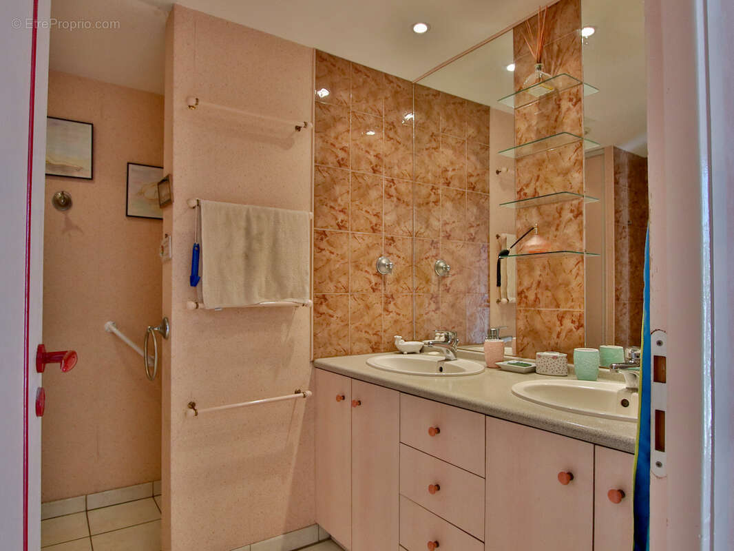 Maison à LA CHAPELLE-SAINT-LAURENT