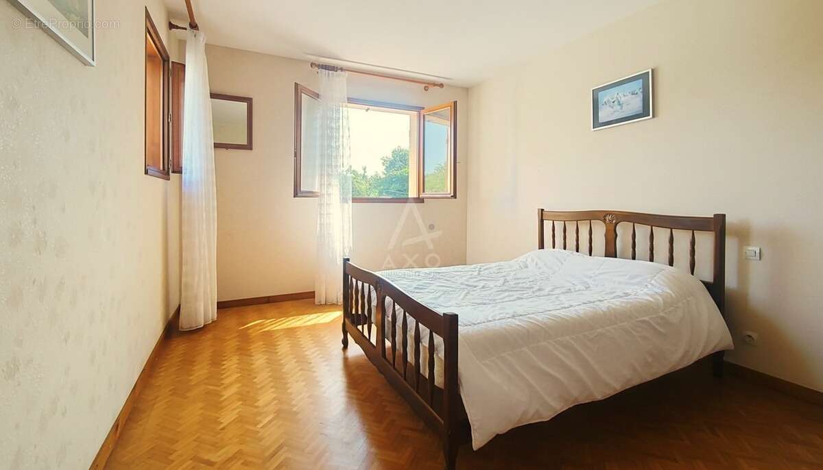 Magnifique maison de 180m2 sur la commune de BERNOS BEAULAC - photo 10