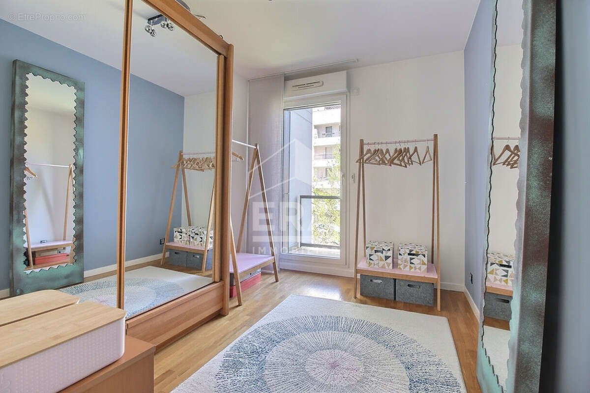 Appartement à ASNIERES-SUR-SEINE