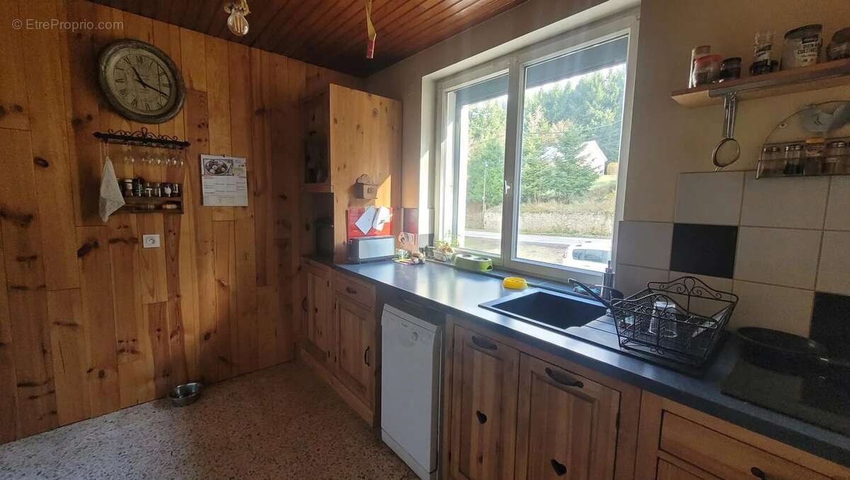 Maison à LE CHAMBON-SUR-LIGNON