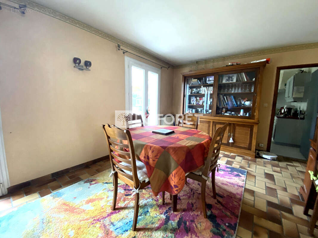 Maison à VIRY-CHATILLON