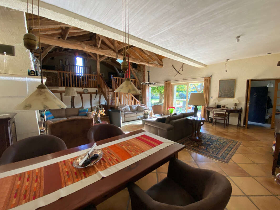 Maison à PESCADOIRES