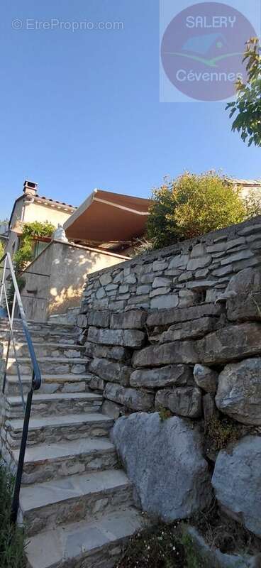 À vendre  Maison de caractère avec vue dégagée  Mars (Breau-et-Salagosse) - photo 10