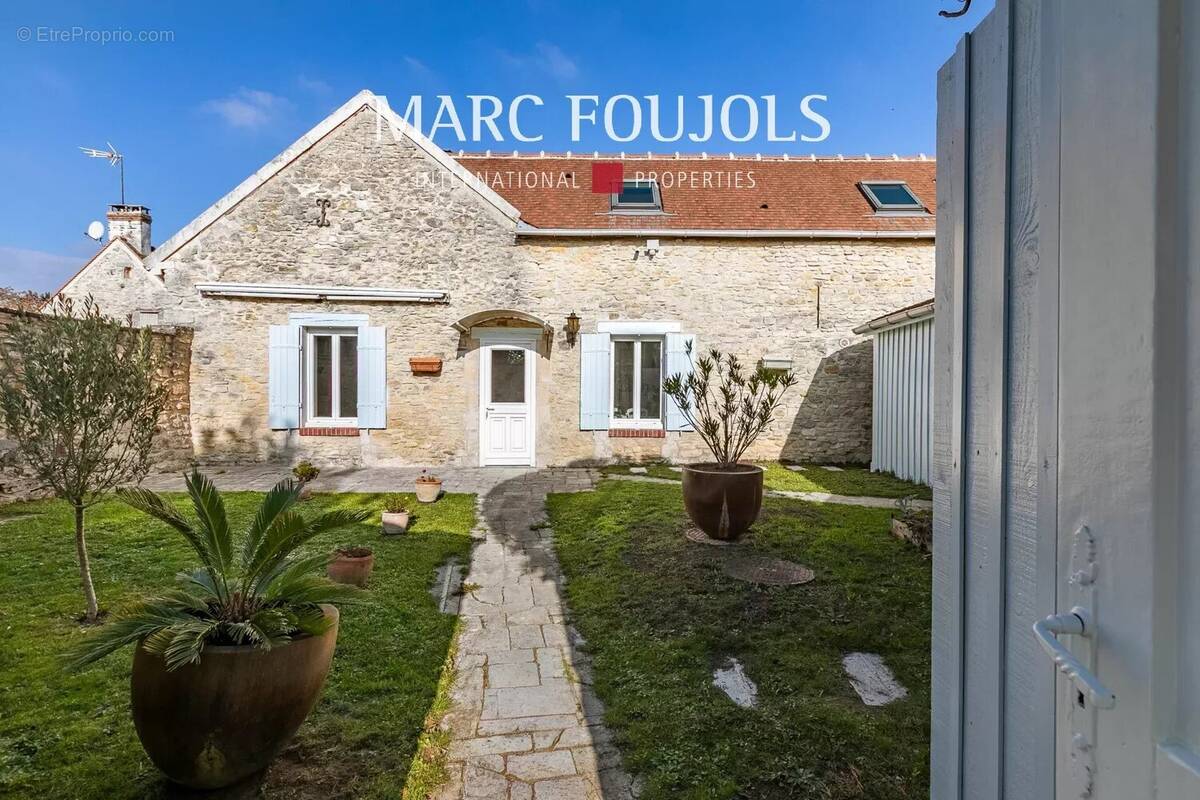 Maison à SENLIS