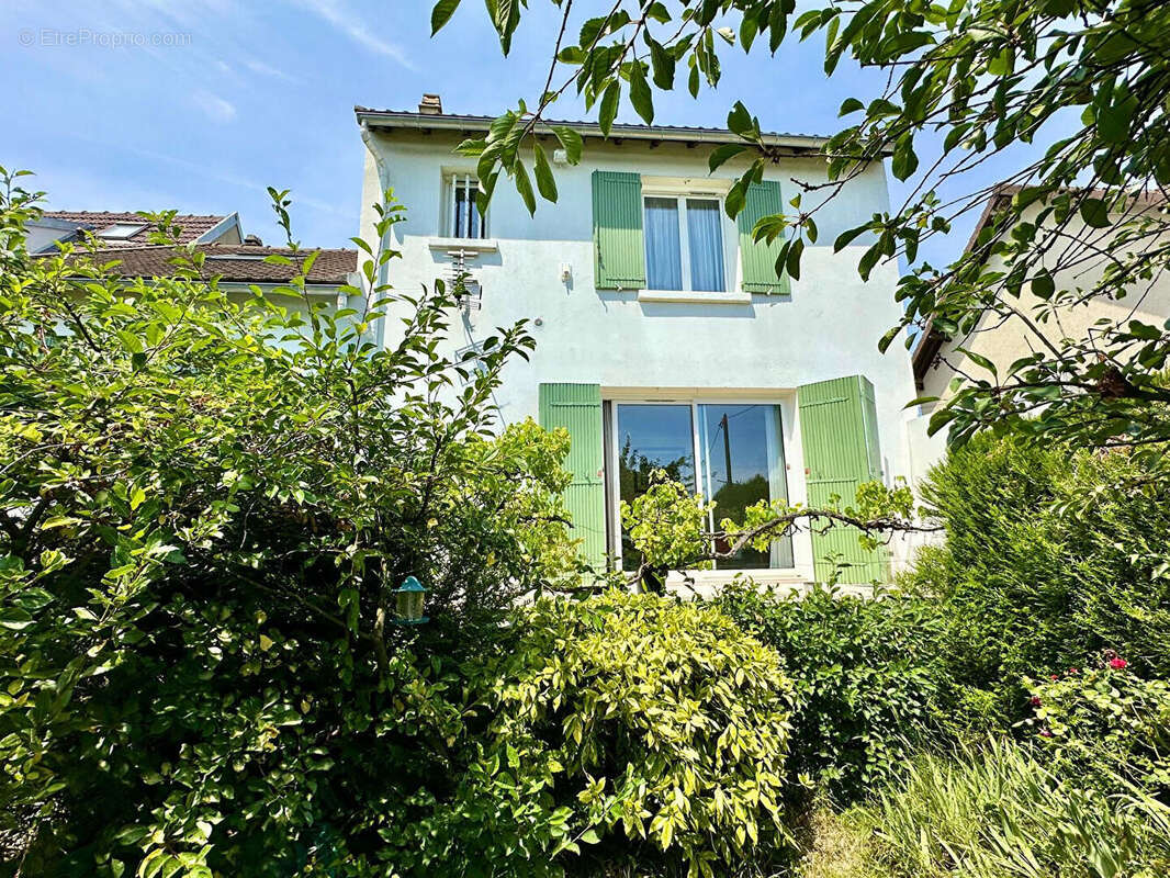 Maison à HOUILLES