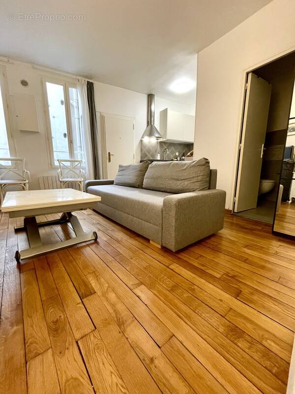 Appartement à PARIS-2E