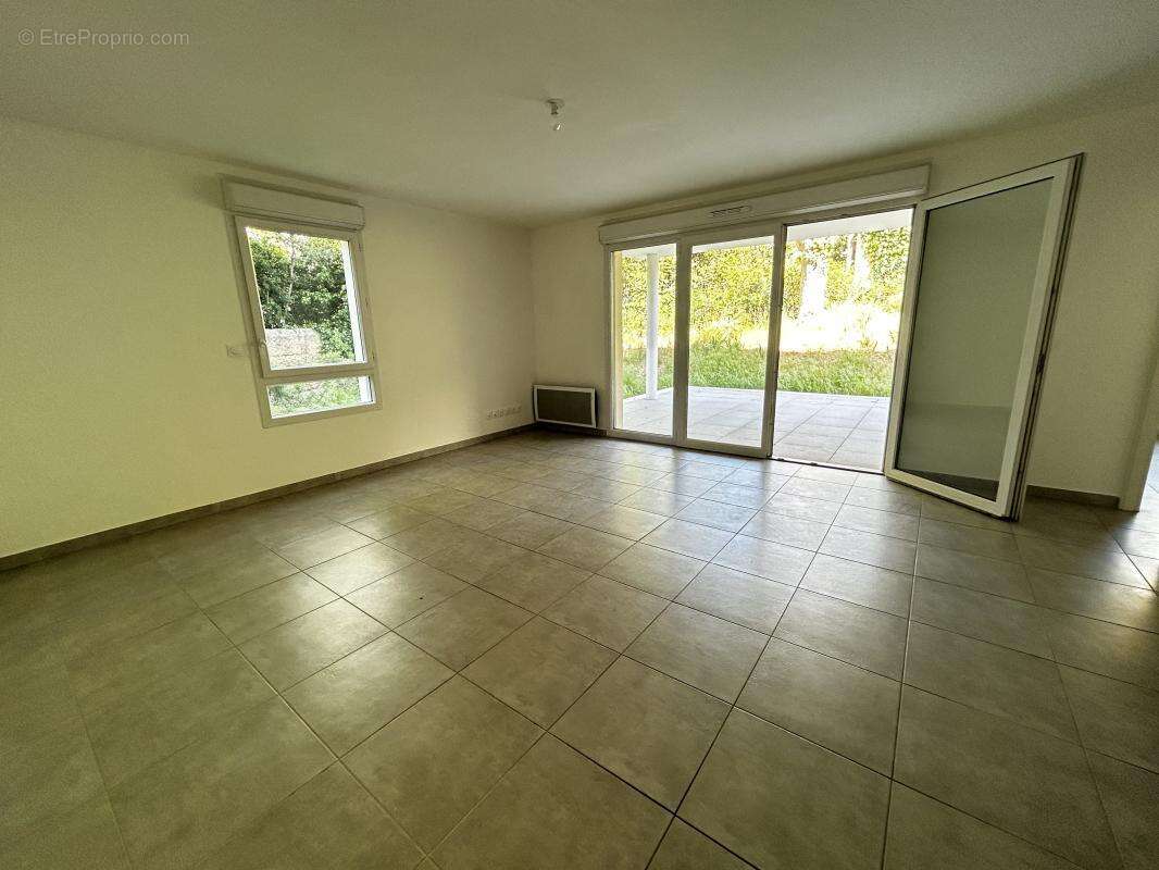 Appartement à MARSEILLE-9E