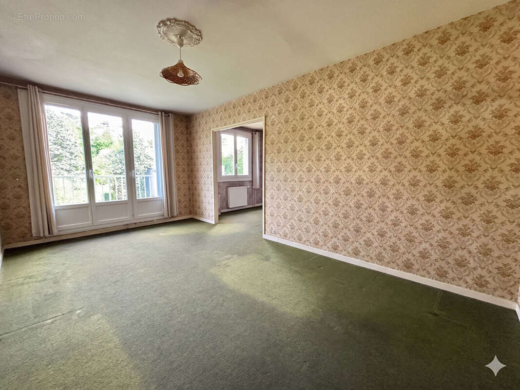 Appartement à TASSIN-LA-DEMI-LUNE