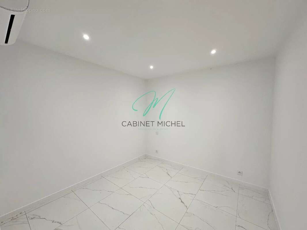 Appartement à VALBONNE