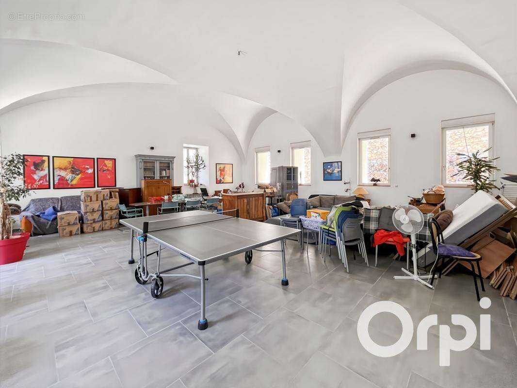Propriété d'exception en pierre de 576 m² habitables - 6 suites - Cadre verdoyant - photo 9