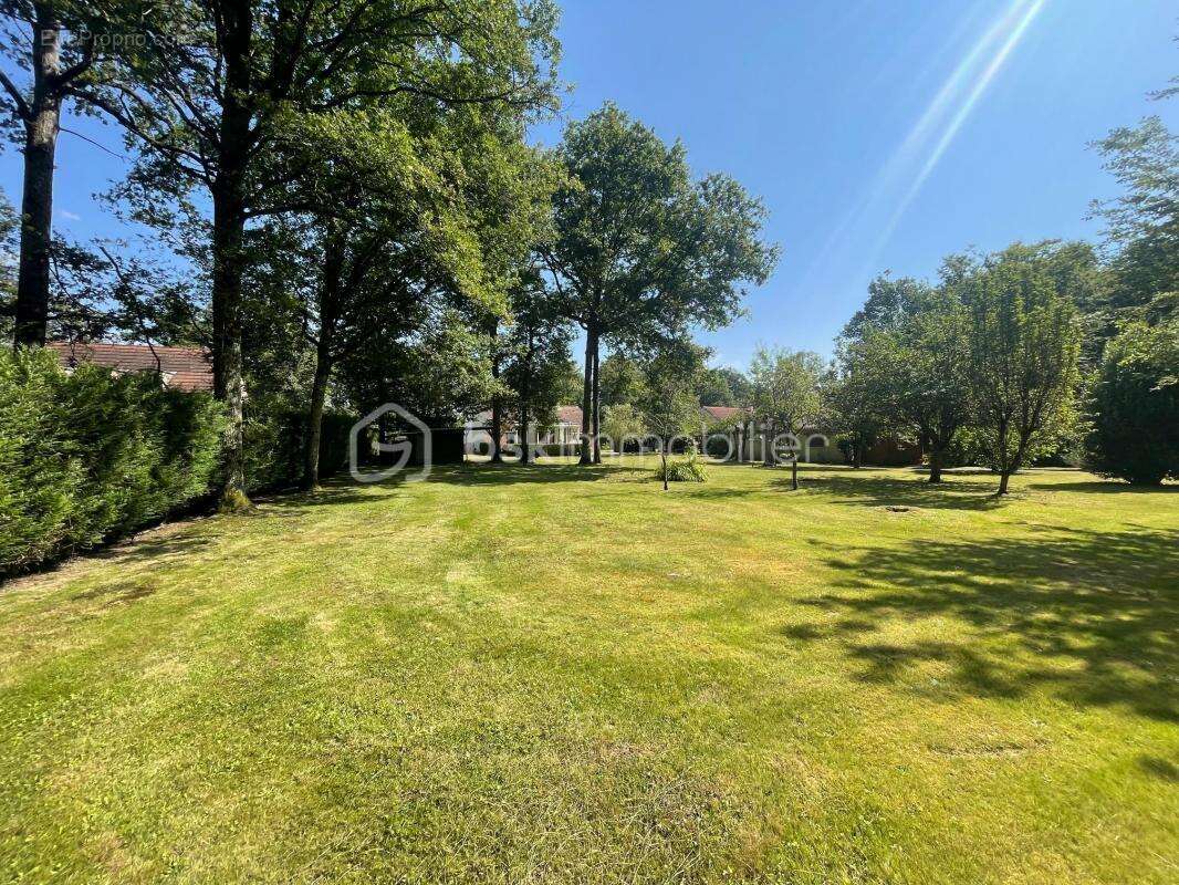 Maison à BAZOCHES-SUR-LE-BETZ