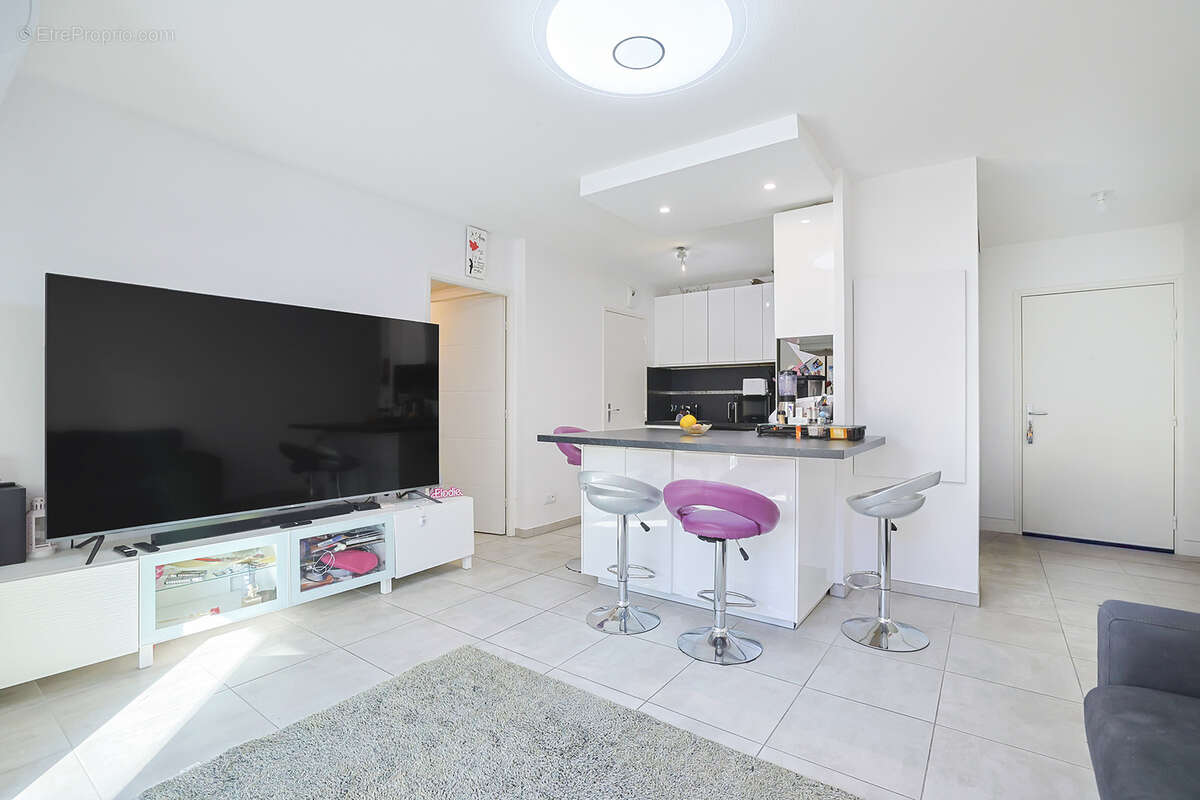 Appartement à LA CRAU