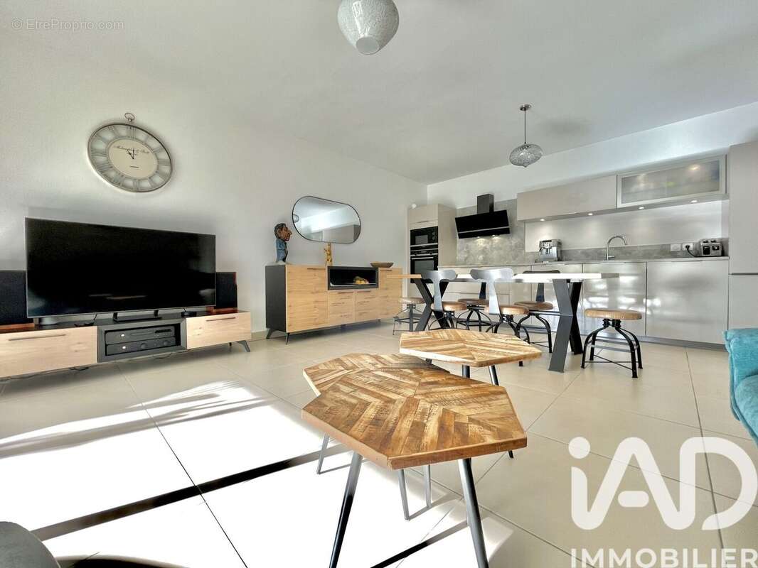 Appartement 70 m² à Saint-Raphael  - photo 8