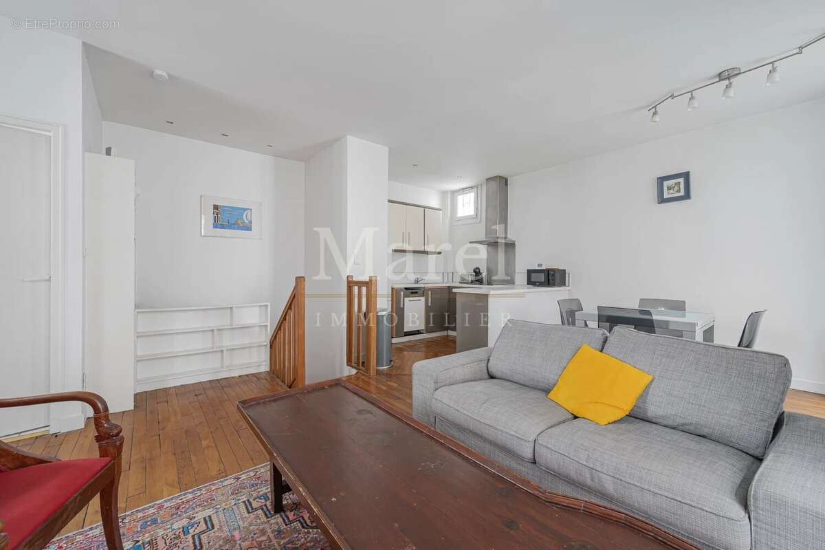 Appartement à PARIS-15E