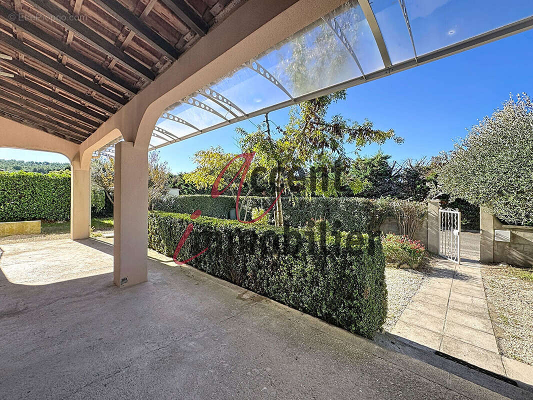 Maison à PLAN-D&#039;ORGON