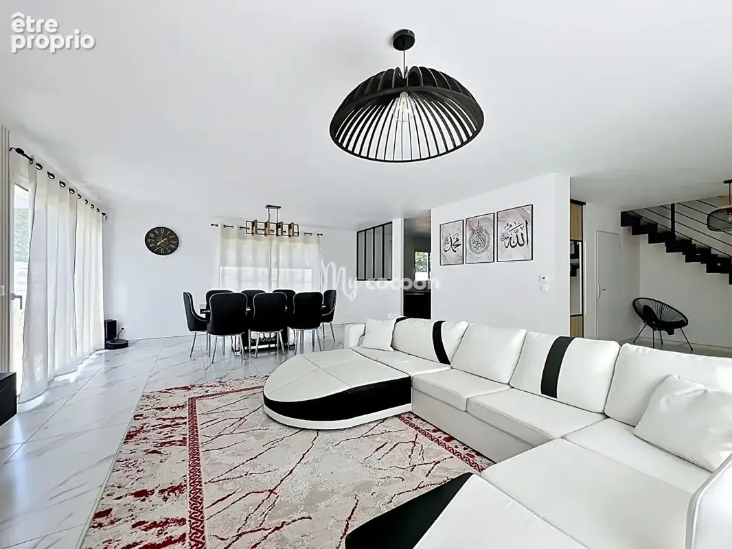 Maison - T5 -130 m2 - photo 4
