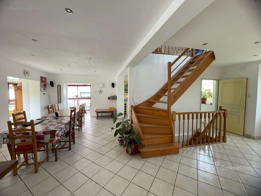 Maison à MEROUX