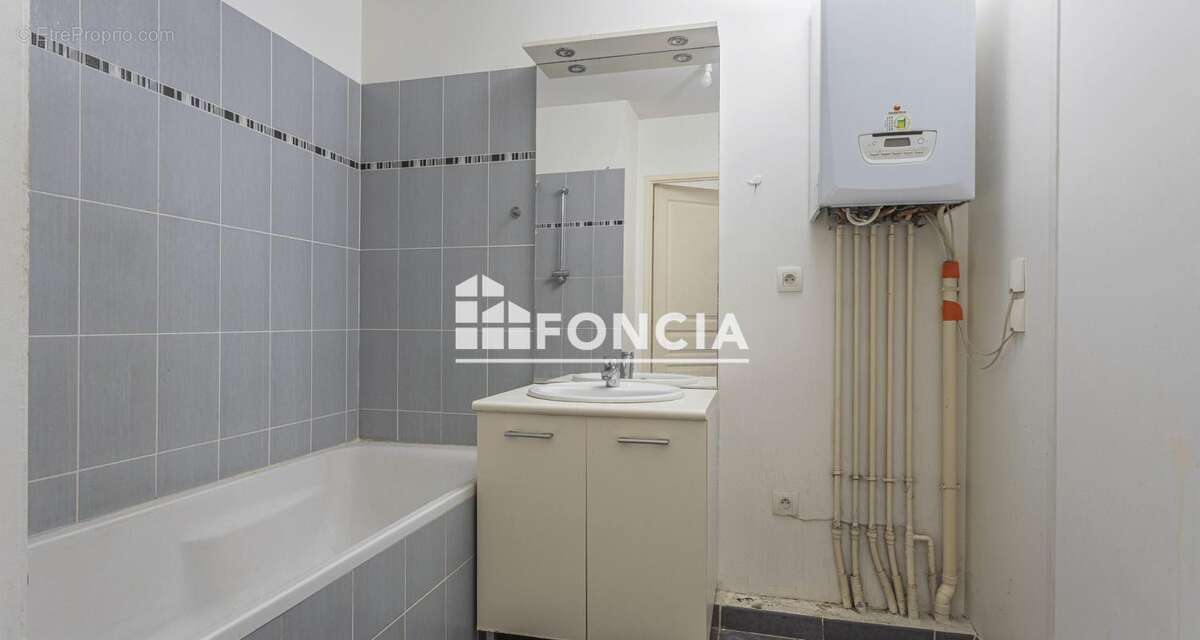 Toulon ouest - grand t2 - terrasse et garage ferme dans residence recente - photo 7