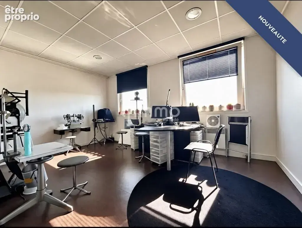 Bureaux 100m2 , gare de Bondy, 2e Étage, Ascenseur - photo 10