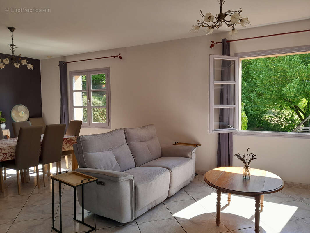 Maison de plain pied sur sous sol complet.. - photo 5