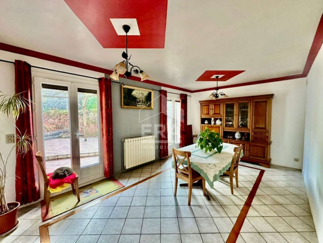 Maison à PIERRELAYE