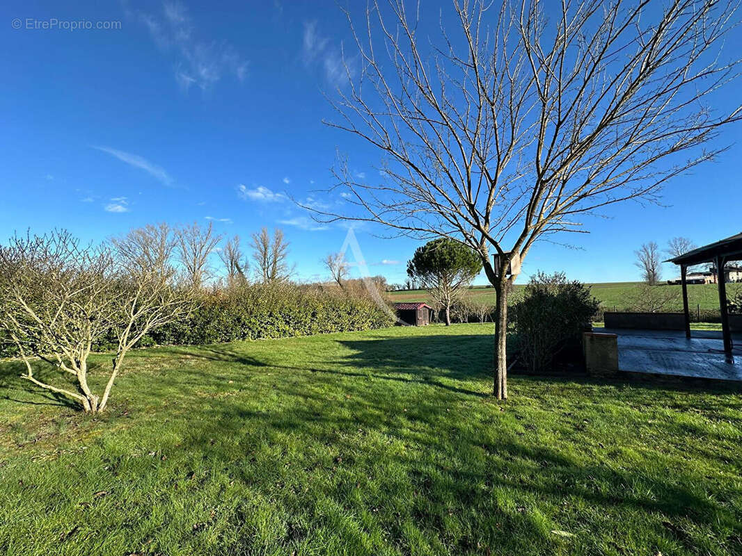 Maison à MONTASTRUC-LA-CONSEILLERE