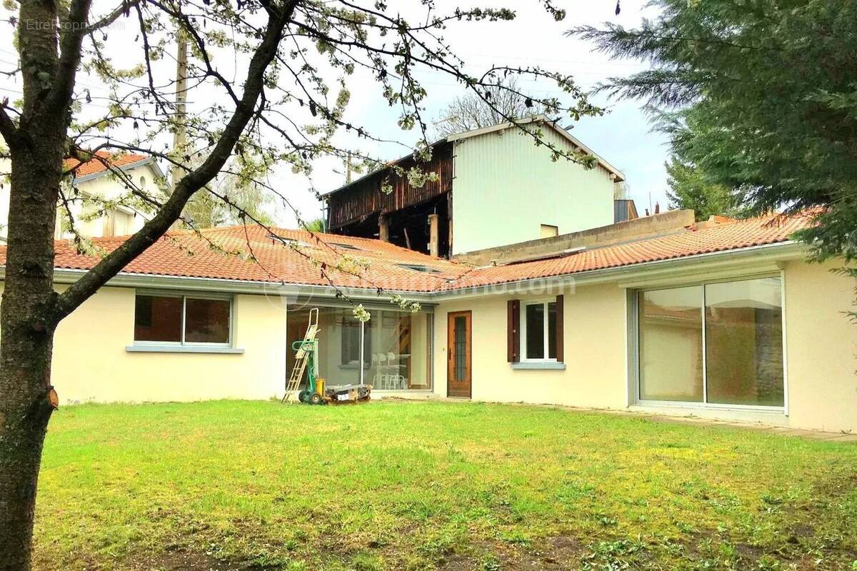 Maison à BRASSAC-LES-MINES