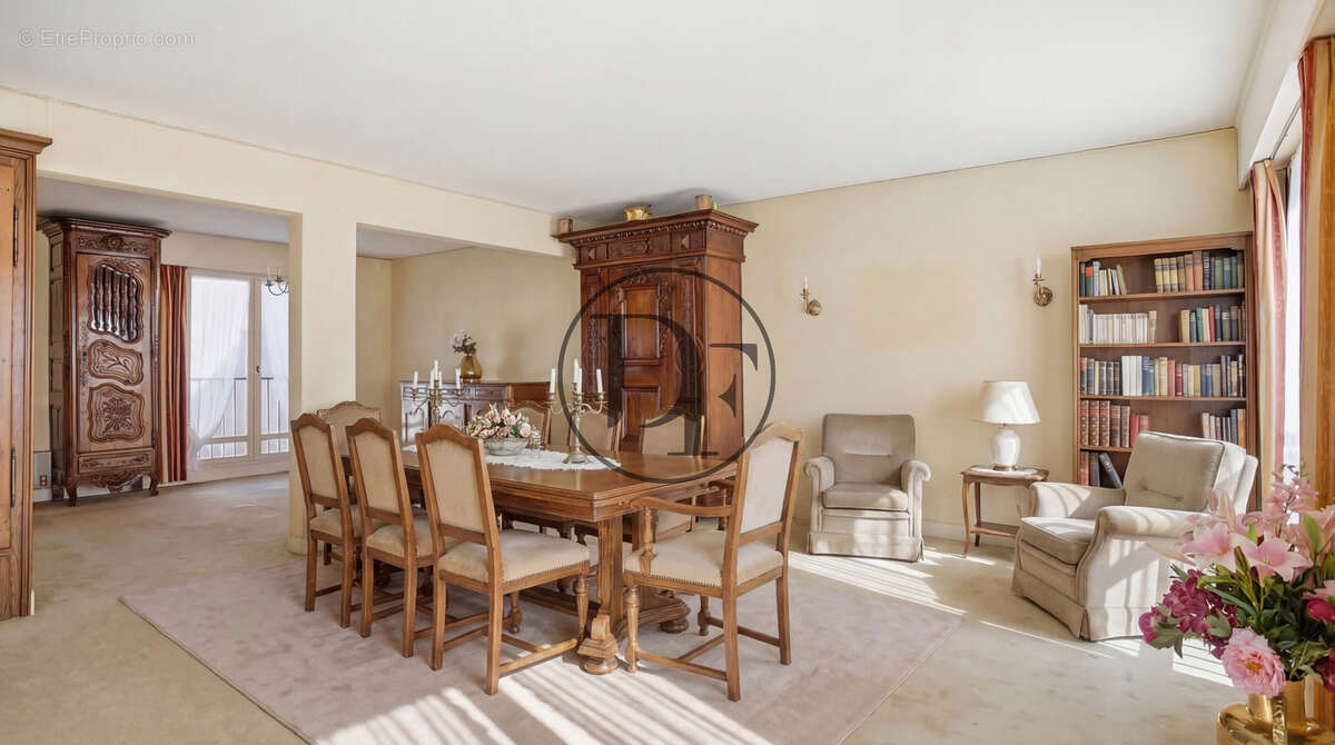 Appartement à FONTAINEBLEAU