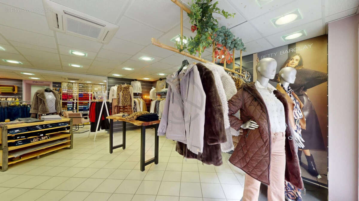 Commerce à LA COTE-SAINT-ANDRE