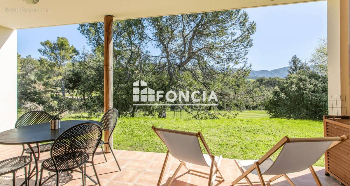 Appartement à SAUMANE-DE-VAUCLUSE
