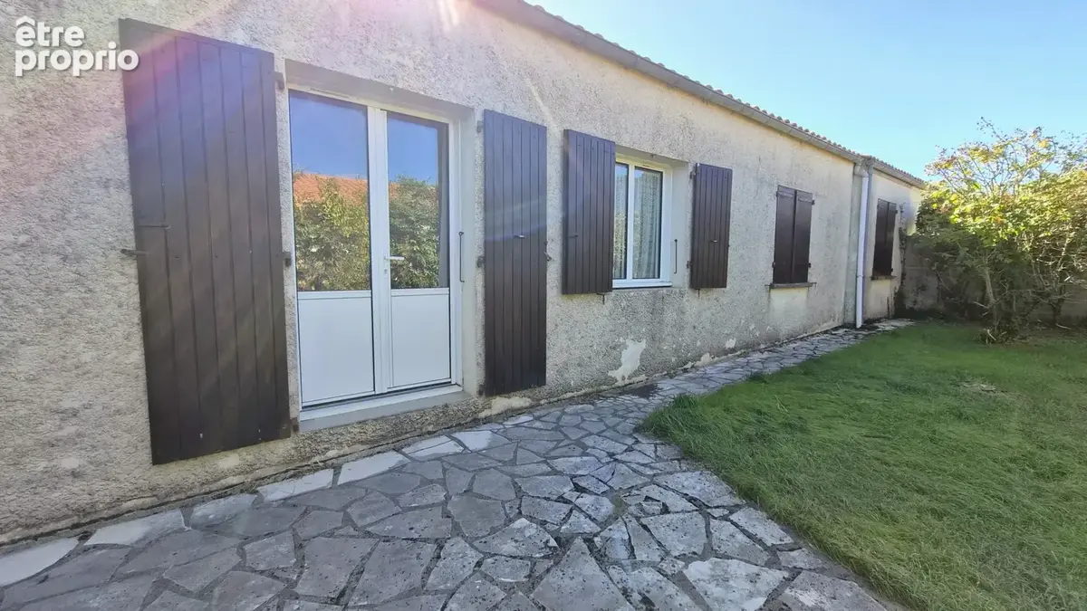 La rochelle   maison de plain-pied à rénover avec jardin et fort potentiel - photo 17