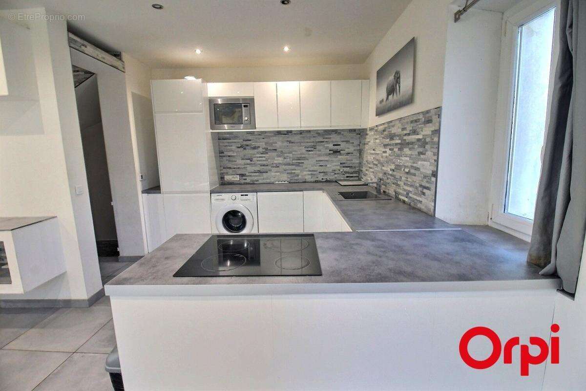 Appartement à MARSEILLE-12E