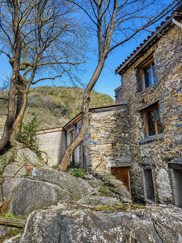 Maison à AXAT