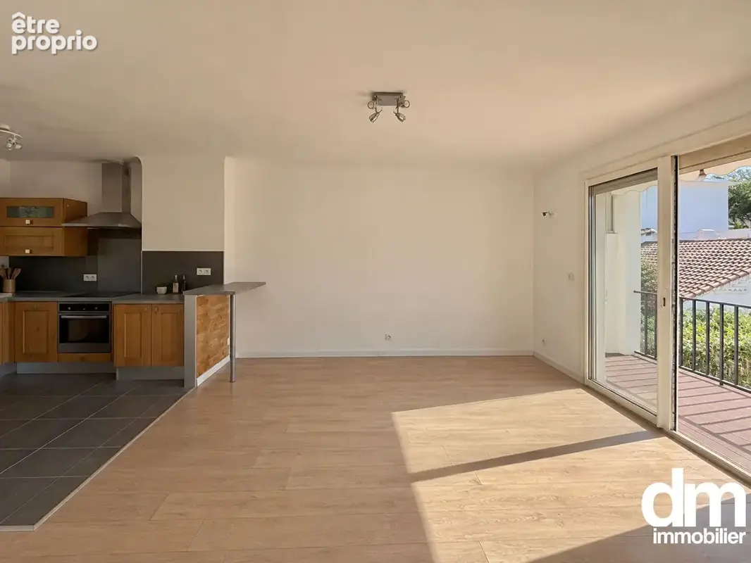Appartement Martigues 4 pièce(s) 70.72 m2 avec balcon, garage et cave. - photo 5