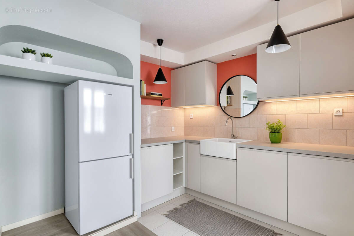 Commerce à PONT-DE-CHERUY