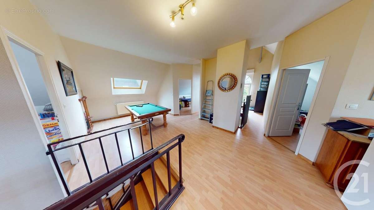 Maison à SAINT-QUENTIN