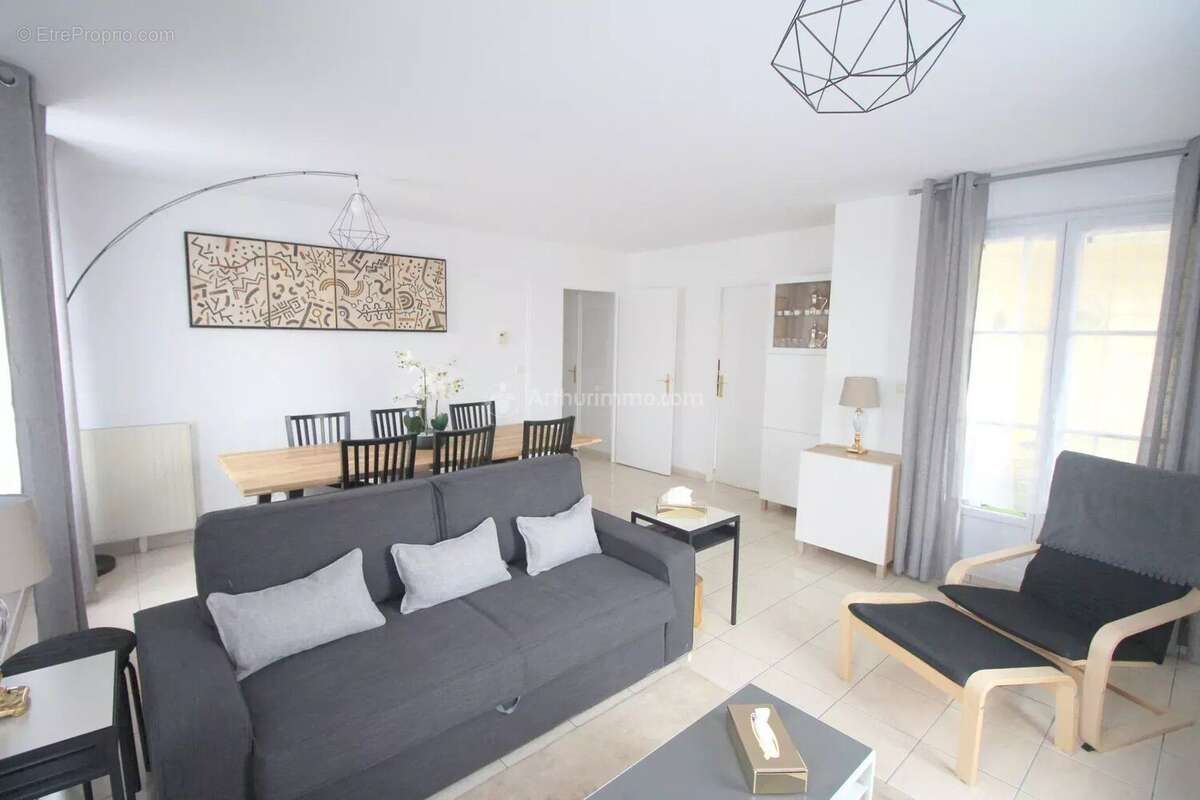 Appartement à SERRIS