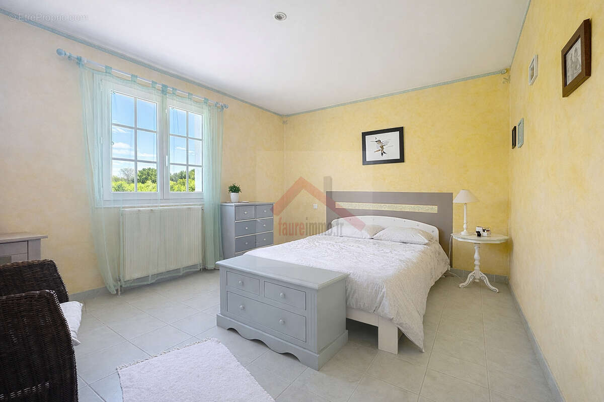 Maison à DAMPNIAT