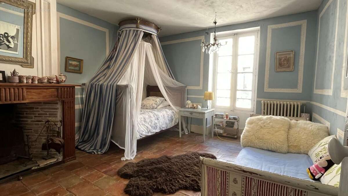 Maison à CORDES-SUR-CIEL