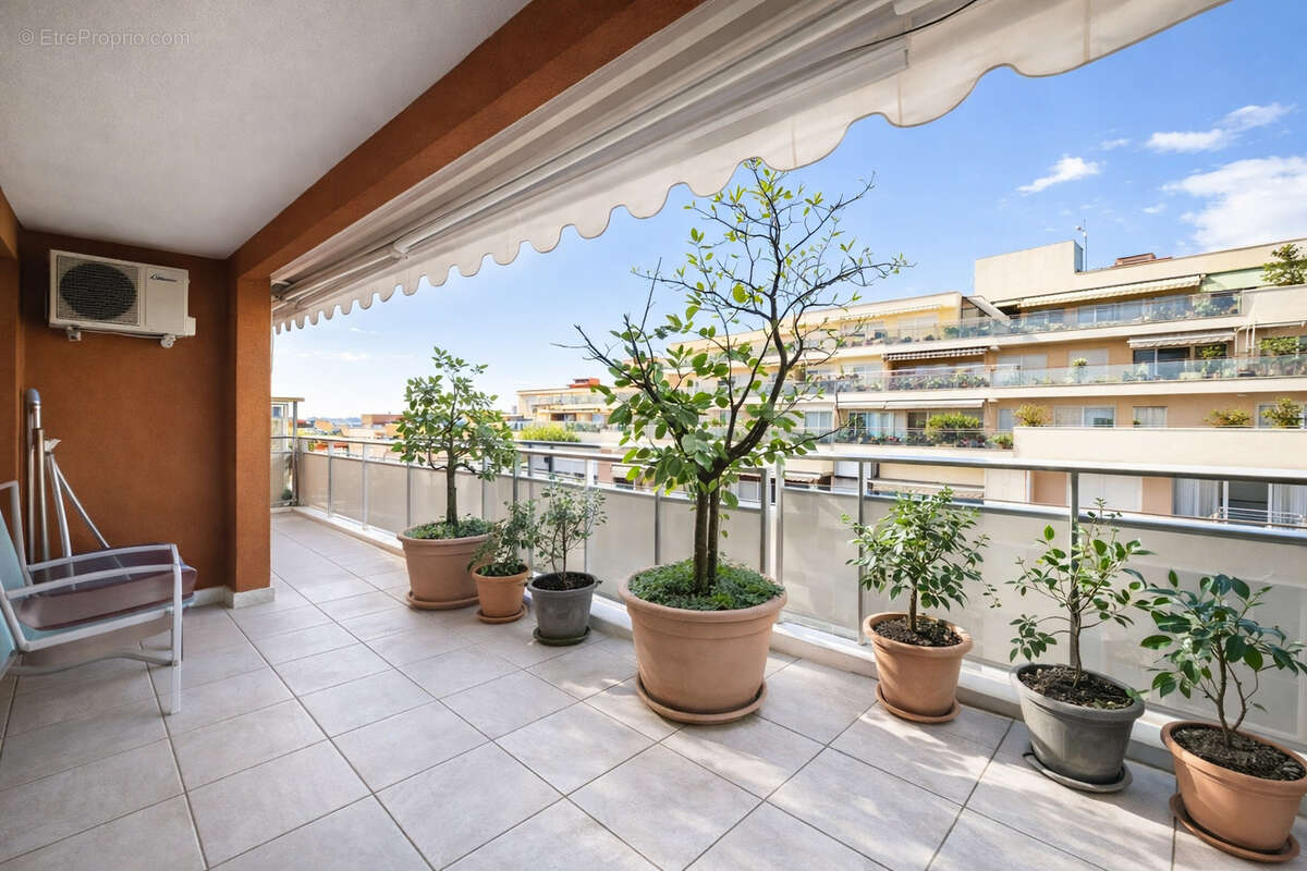 Appartement à MENTON
