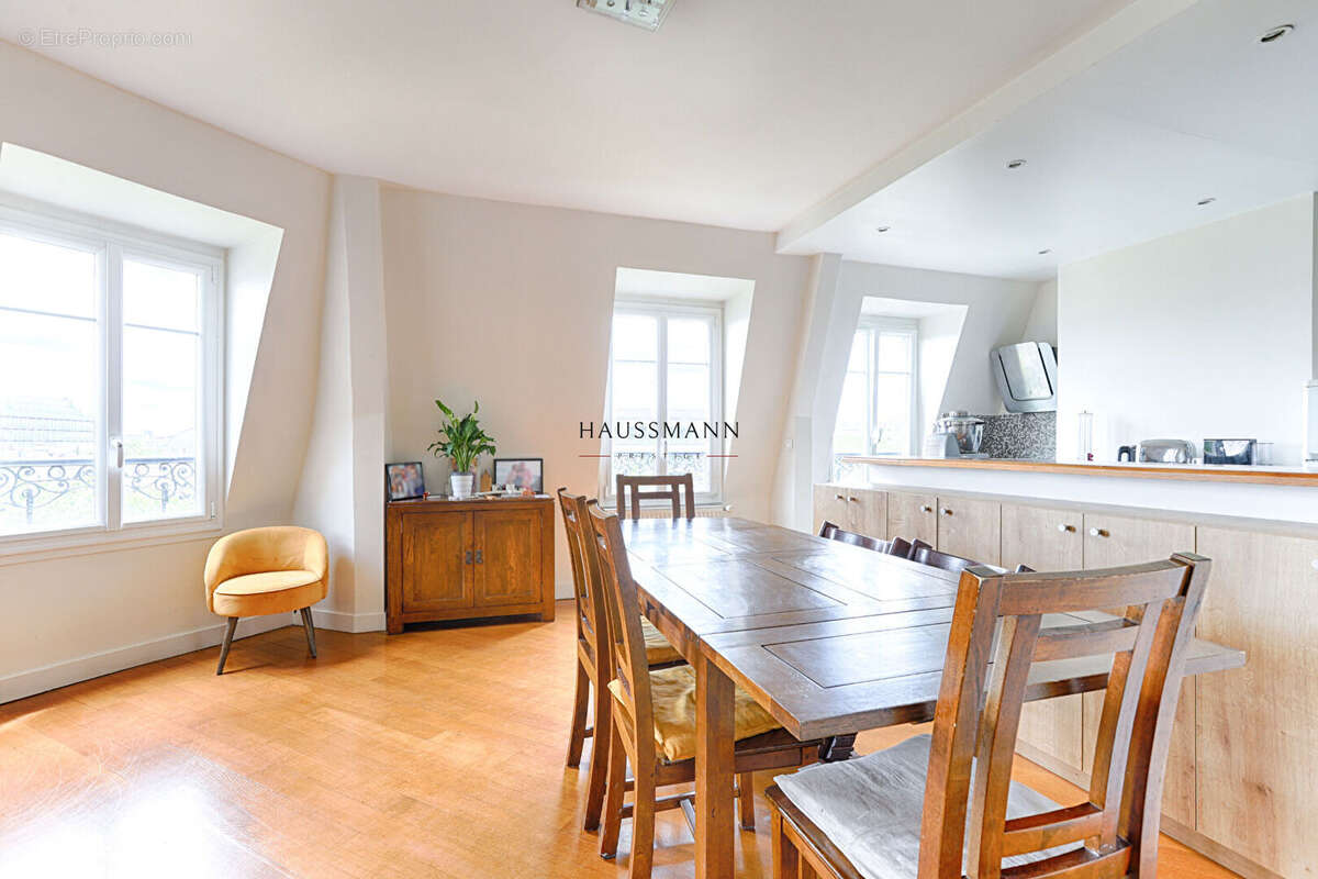 Appartement à PARIS-6E