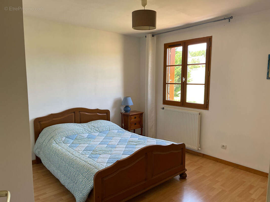 Maison à COUSSAY-LES-BOIS