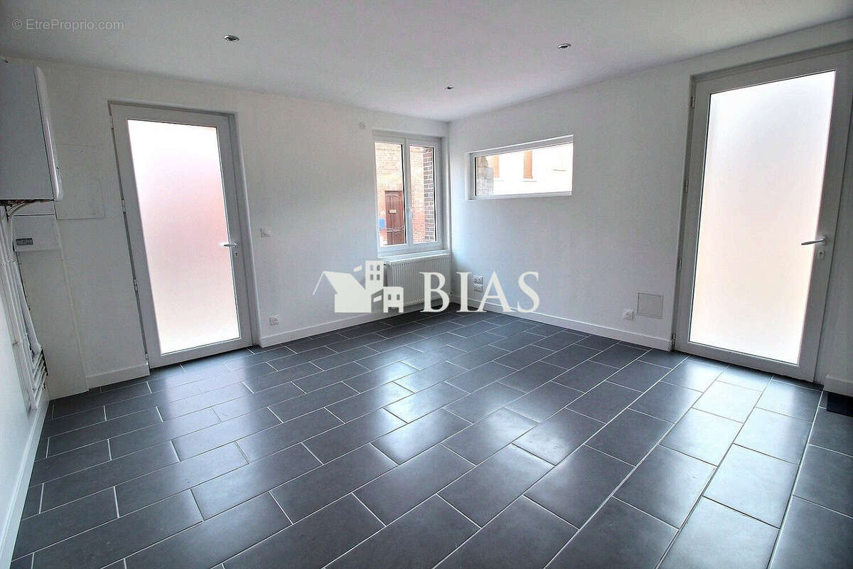 Appartement à BOURG-ACHARD