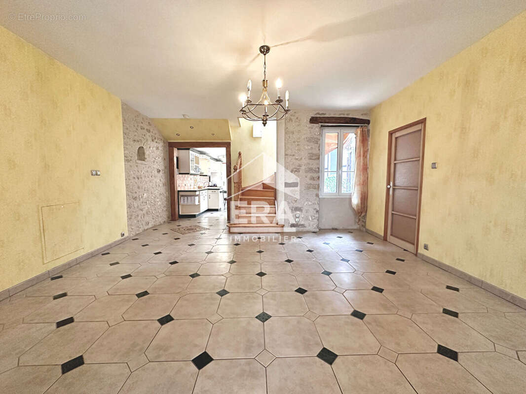 Appartement à CHATEAU-LANDON