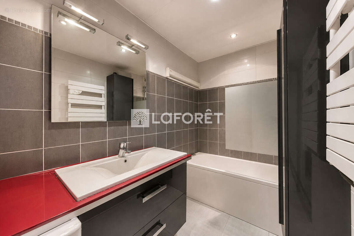 Appartement Pontault Combault 3 pièce(s) 69.61m2 - photo 8