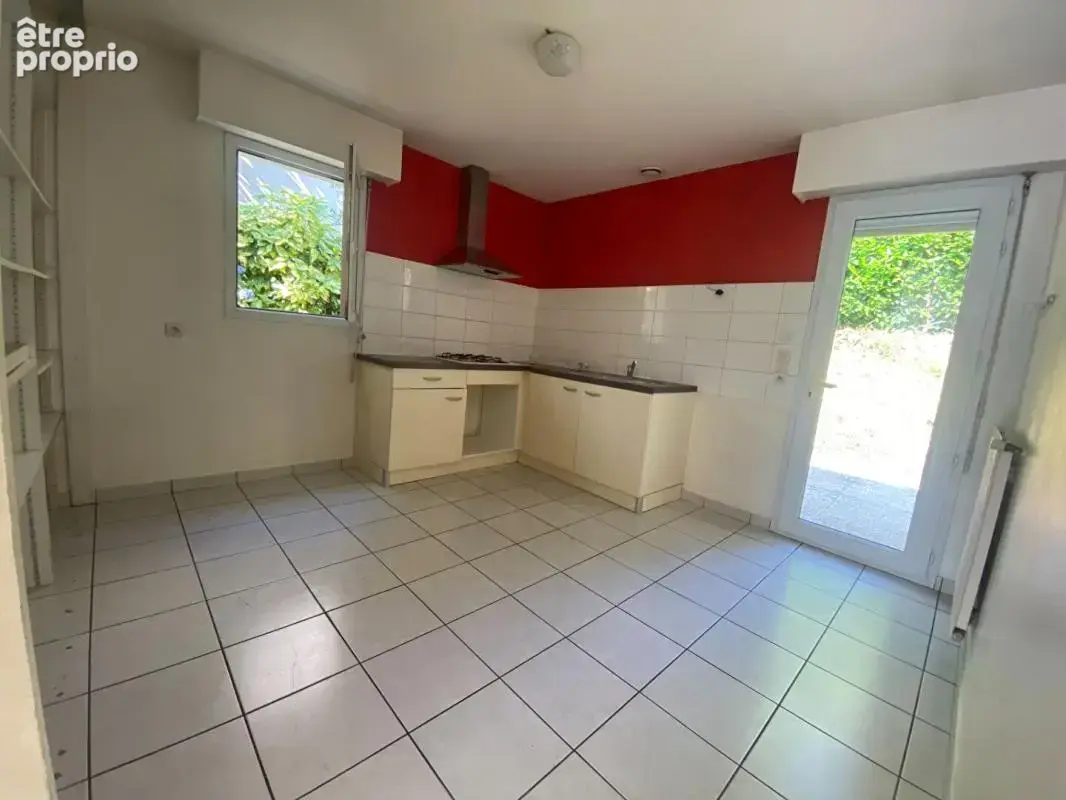 Maison familiale avec jardin et grand sous sol - photo 3