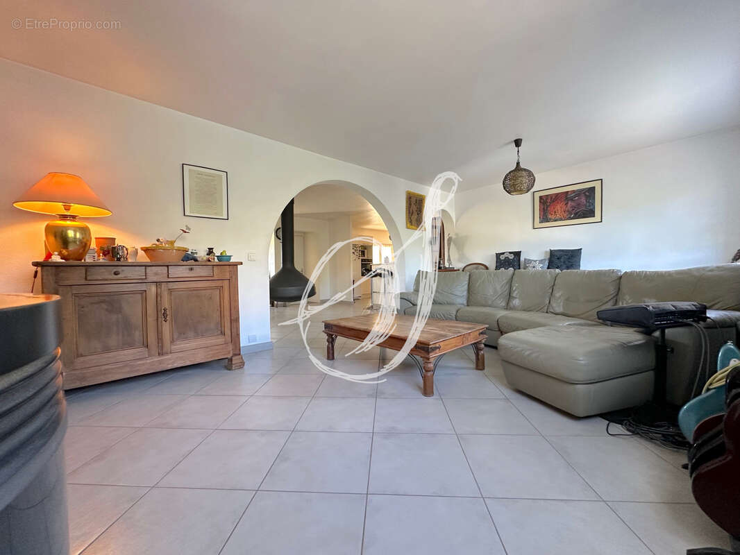 Maison à SAINT-GEORGES-D'ORQUES