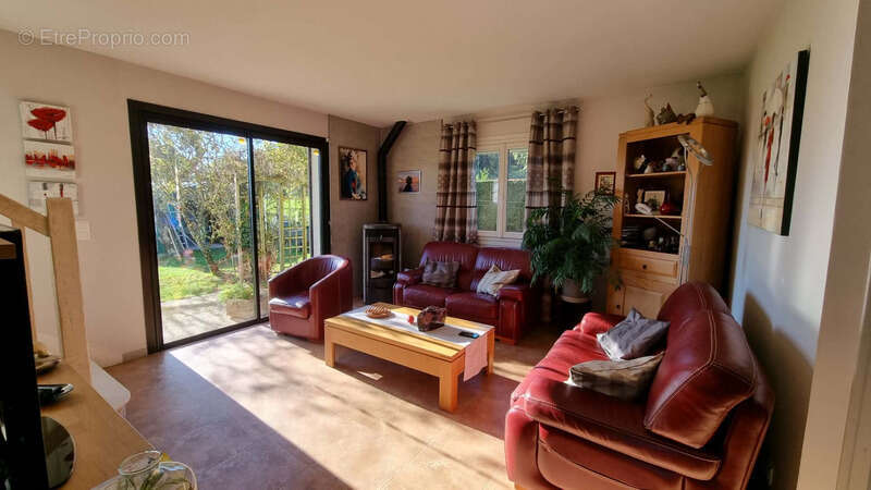 Maison PLAIN PIED avec PISCINE et grand terrain de 5000 m2 - photo 12