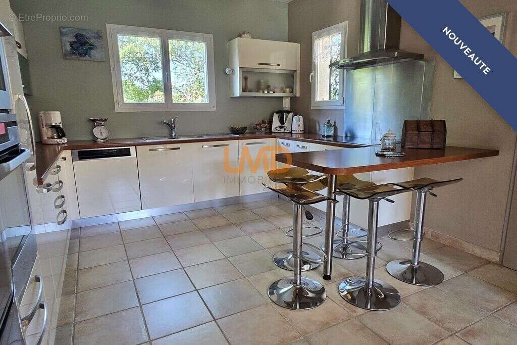 Belle propriété familiale avec piscine et vue sur le Luberon - photo 12